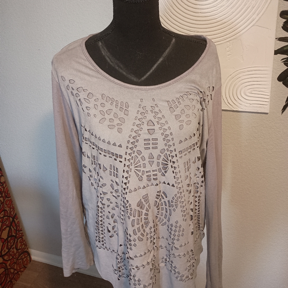 Women's Gray Long Sleeve Top